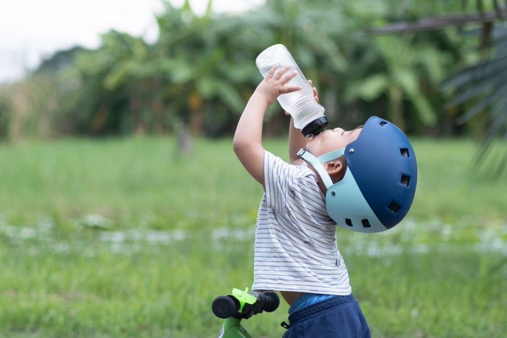 „Wasser trinken. Wasser schützen. Gut fürs Klima, doppelt gut für dich!“