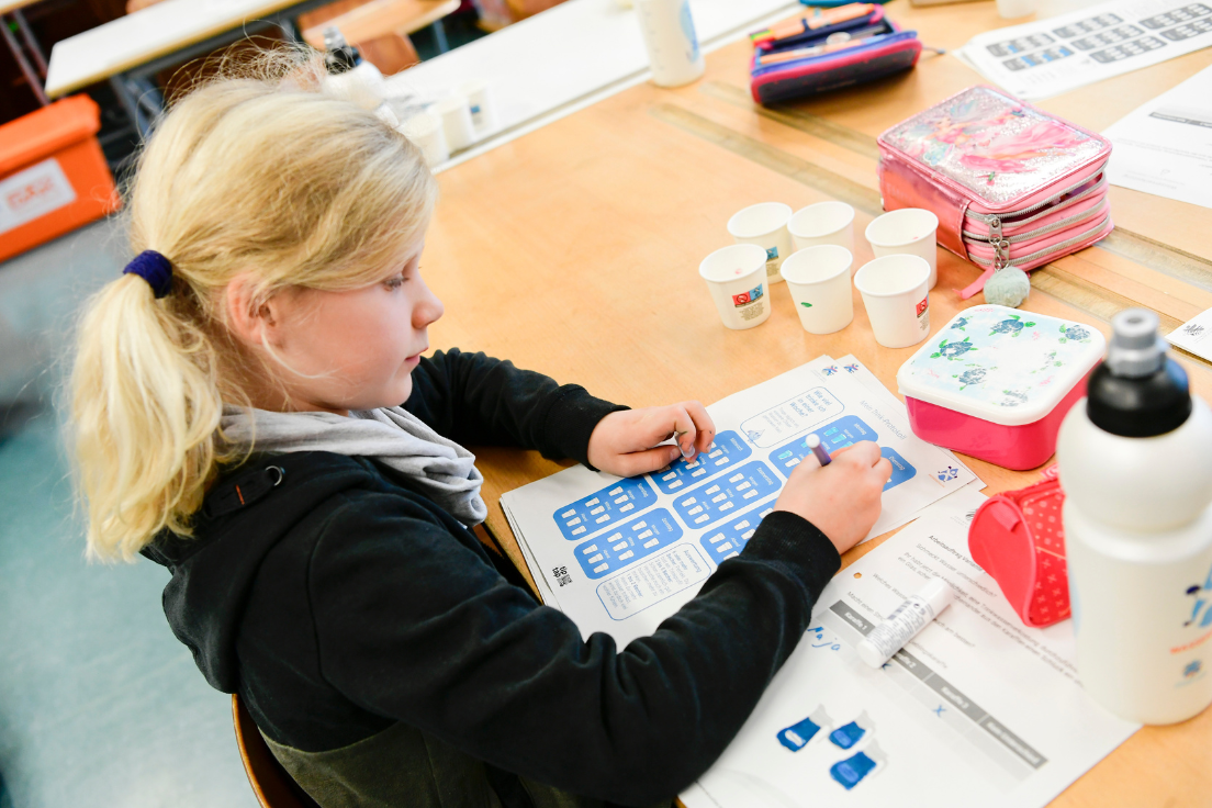 Wasserschulen zeigen Wirkung – Kinder trinken bewusster und handeln nachhaltiger